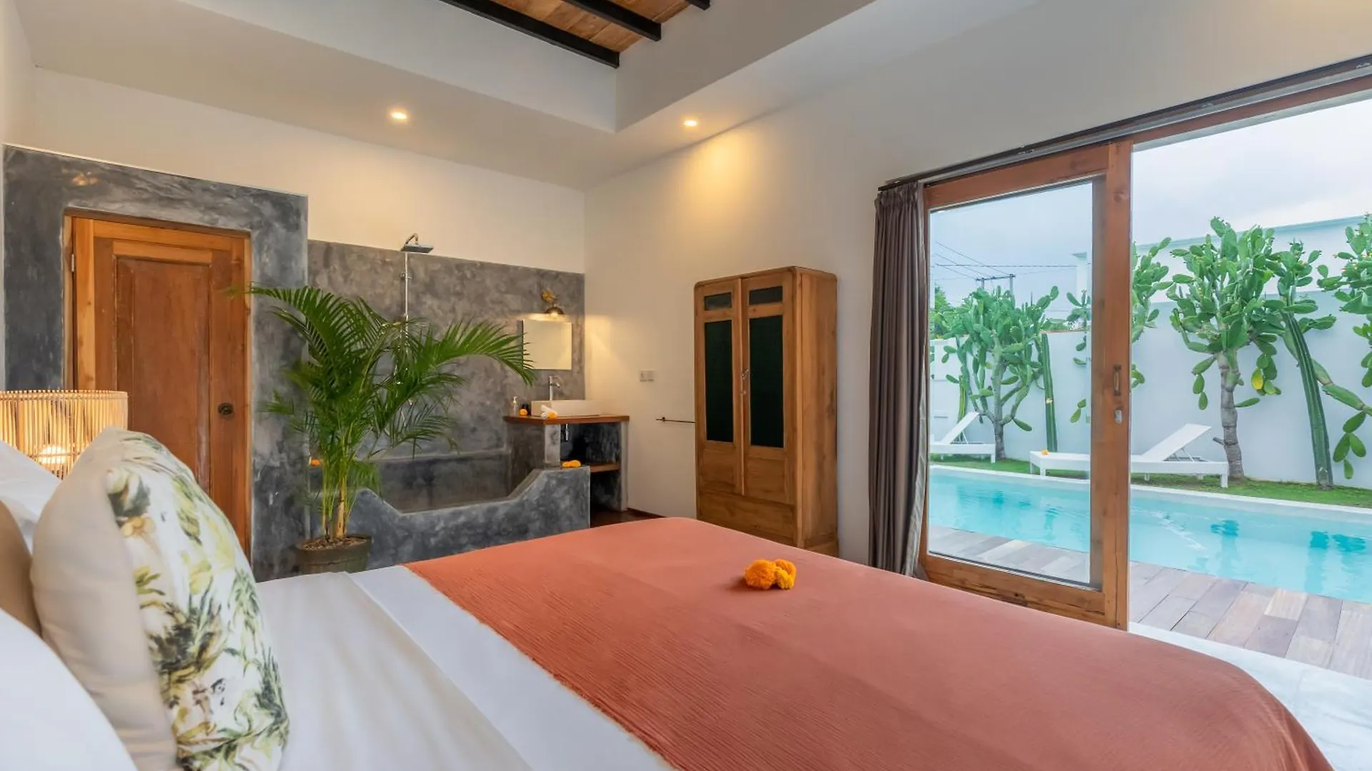 Villa Wuizy By Dreamawaybali Seminyak  Indonesia