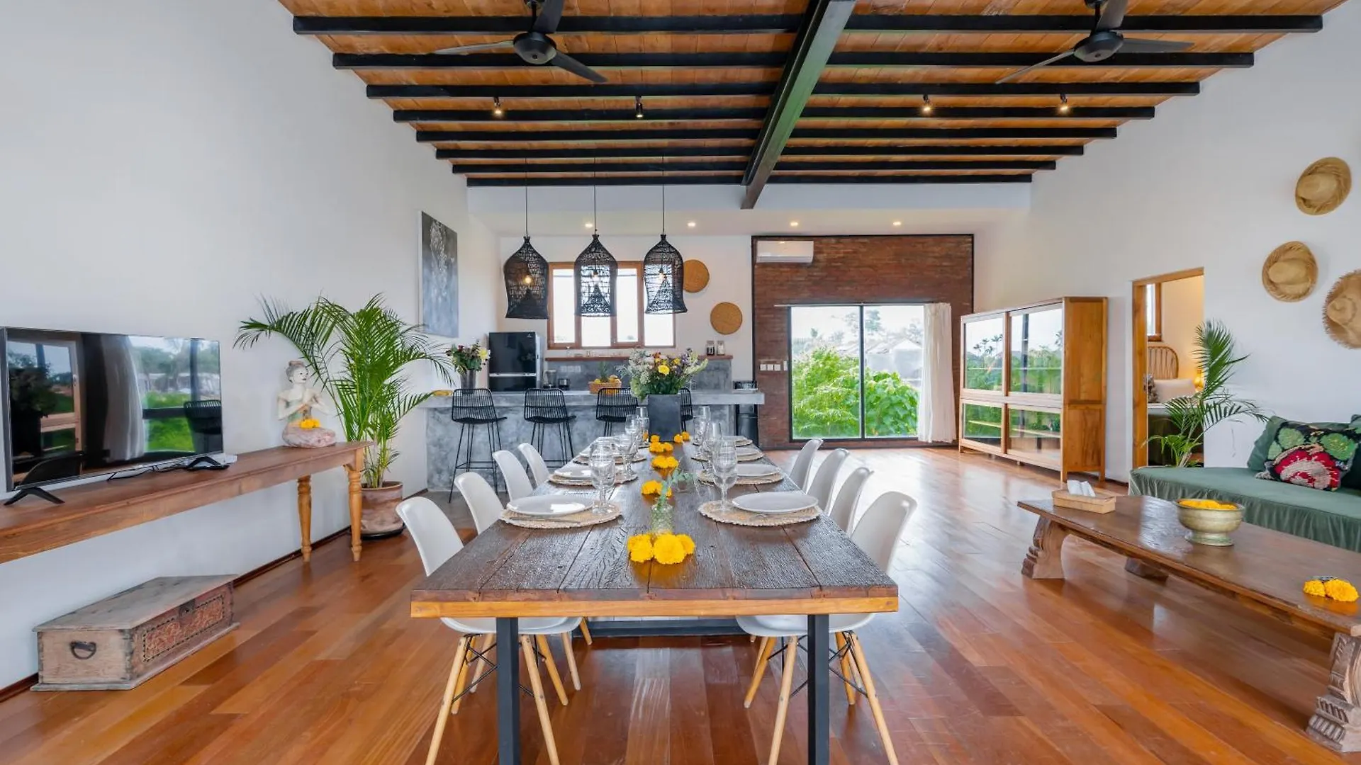 Villa Wuizy By Dreamawaybali Seminyak  Indonesia